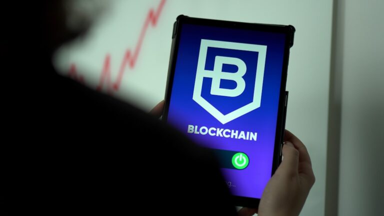 Blockchain content distribution