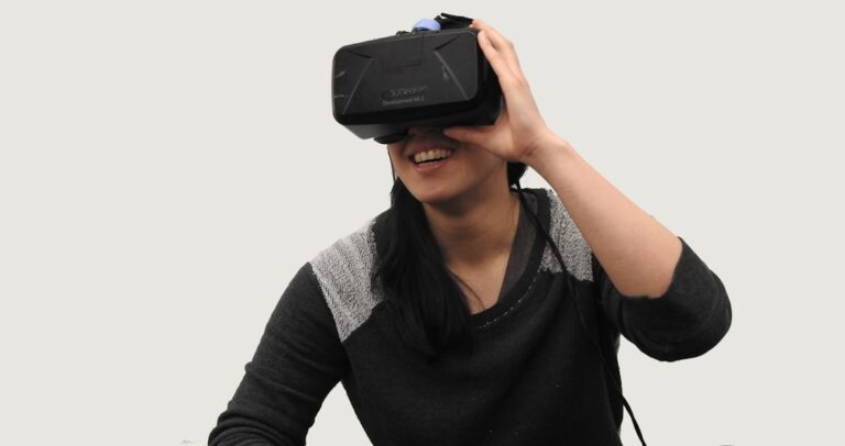 tools needed for virtual reality exhibition