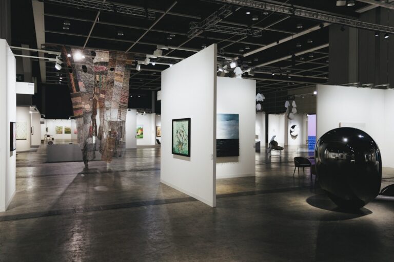vr art exhibition